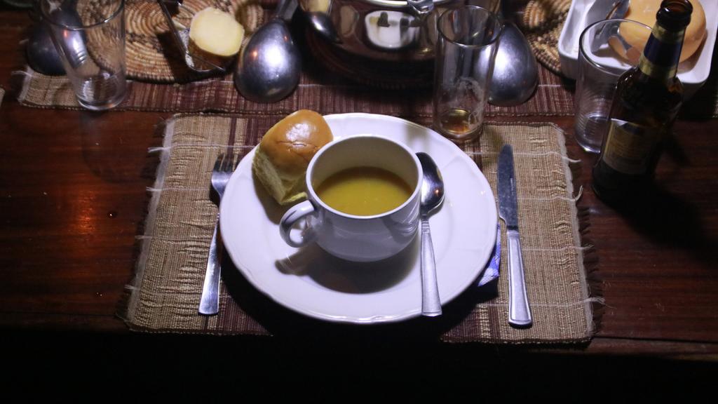 Amasiko Homestay Lake Bunyonyi キバレ エクステリア 写真